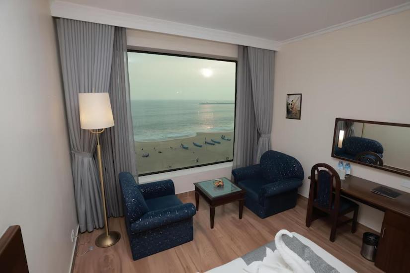 The Quilon Beach Hotel And Convention Center Kollam Ngoại thất bức ảnh