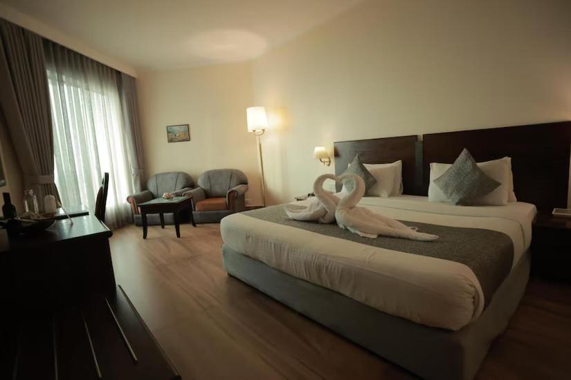 The Quilon Beach Hotel And Convention Center Kollam Ngoại thất bức ảnh
