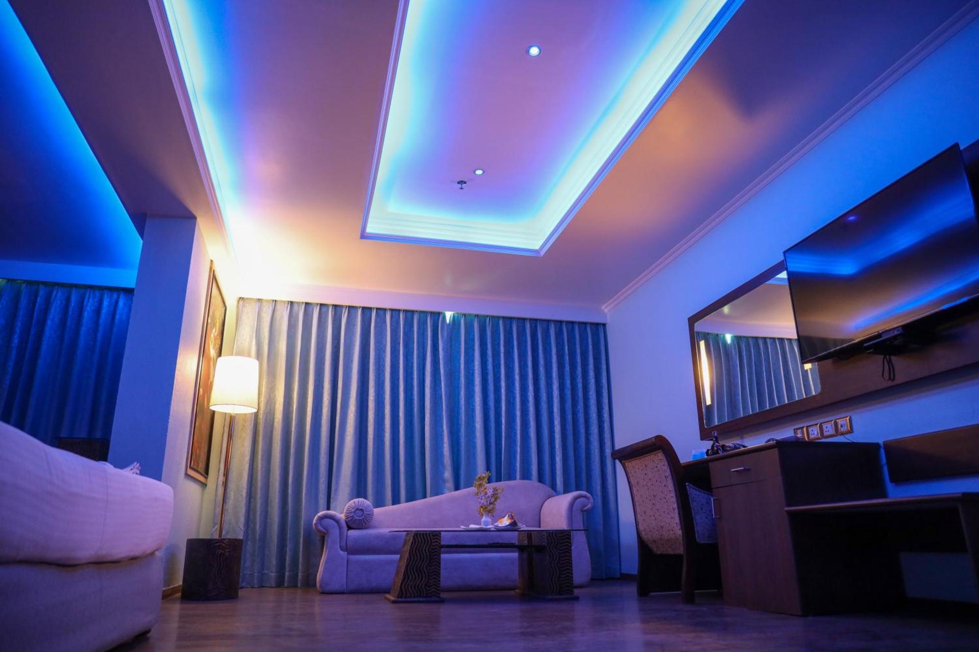 The Quilon Beach Hotel And Convention Center Kollam Ngoại thất bức ảnh